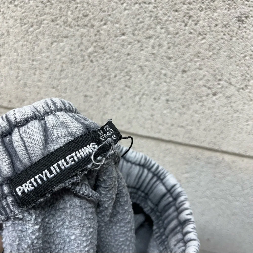 Pretty Little Thing Wide Leg Acid Wash Gray Sweatpants - Picture 7 of 8